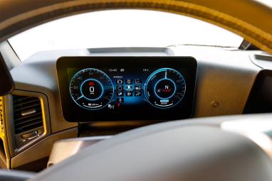 Actros cockpit