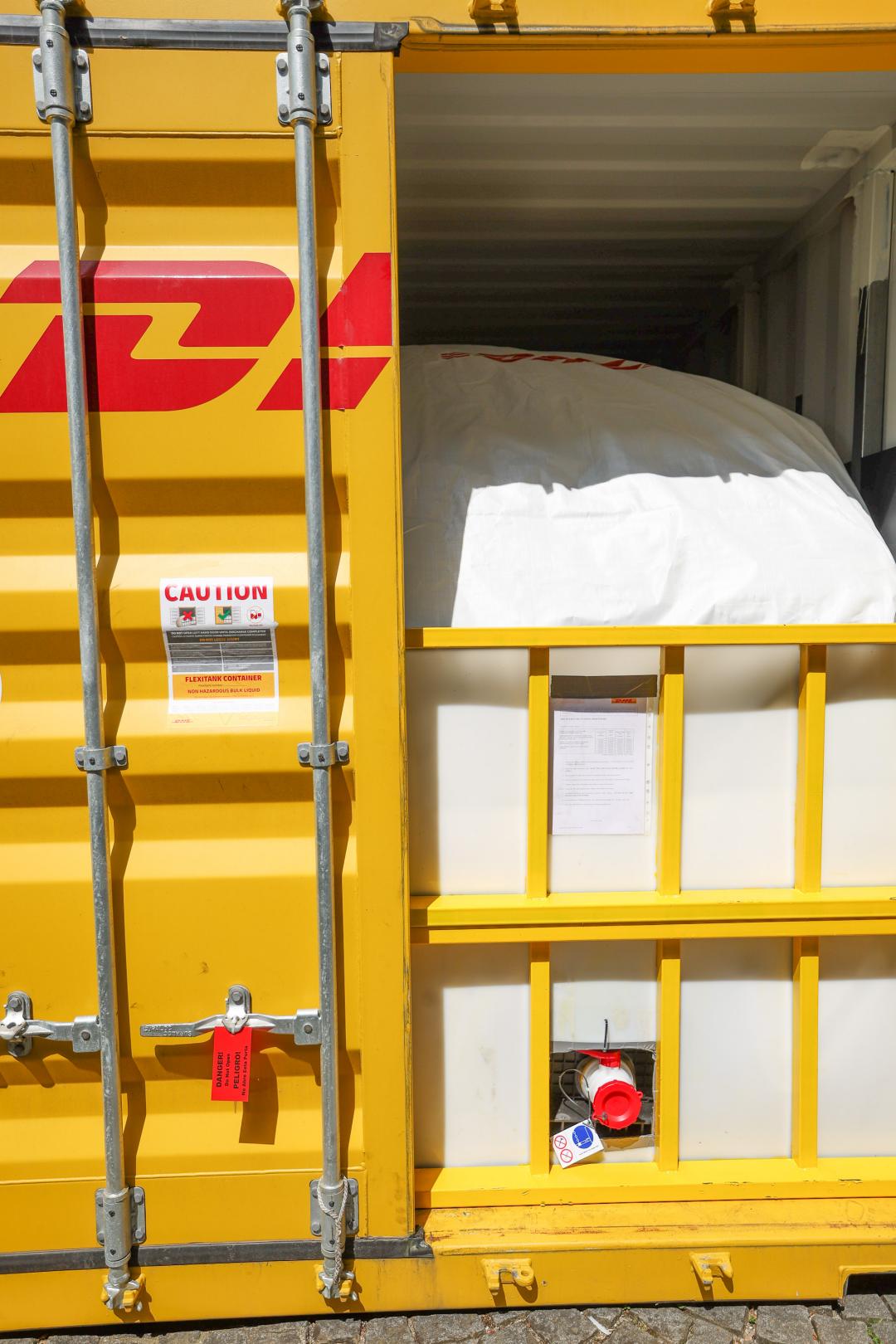 The Right Bulk Shipping Method for Your Cargo - DHL Global Forwarding ...