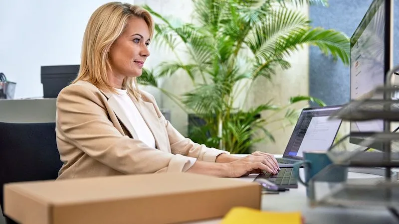 <h2>Why choose DHL Express for one-off shipments</h2>
<p>As a <a href="https://www.dhl.com/discover/en-au">reliable and fast international courier service provider,</a> DHL Express makes it easier for customers to send one-off shipments without having to open an account. There are three ways you can send a one-off shipment: drop it off at a&nbsp; DHL Express ServicePoint, book a collection online with MyDHL+, or arrange for parcel delivery over the phone:</p>
<ul>
<li><p>Drop off to your local DHL Express ServicePoint: After locating the nearest DHL ServicePoint, drop by to prepare your shipment. This includes selecting a free DHL envelope or box to store your items. Once you're ready to ship your package, simply make your payment by cash, debit or credit card at the cashier.&nbsp;</p>
</li>
<li><p>Book a parcel collection online with MyDHL+: Once you make a booking for a one-off shipment via the MyDHL+ platform, you will be provided with parcel labels and where necessary, customs invoices, for printing. You will also be required to select the time you want our courier team to collect the parcel from your house. All you’ll need to do then is sit back and wait for our team to arrive.</p>
</li>
<li><p>Arrange parcel collection by phone: If you don’t have access to the internet or are unable to make your way down to our ServicePoints, you can simply call us on 13 14 06 between 7am and 8pm (AEST) from Monday to Friday and between 8am and 4pm on weekends and public holidays to arrange a parcel collection. You’ll be able to set a time for the collection and make your payments over the phone.&nbsp;</p>
</li>
</ul>
<p>When you <a href="https://www.dhl.com/discover/en-au/business/managing-your-business/Why-engage-a-global-express-delivery-provider-in-Australia">engage a global express delivery provider like DHL Express</a>, you can enjoy maximum security, transparency, reliability, and speed. From intuitive digital tools offered on MyDHL+ to package tracking services and award-winning customer service, you can rest assured that all your time, day-definite and same-day one-off shipments will be delivered in the safest and most reliable manner.&nbsp;</p>
<p>That said, if you would like to cater to frequent personal overseas shipping, why not <a href="https://www.dhl.com/discover/en-au/ship-now">create a DHL Express account</a> today?</p>
