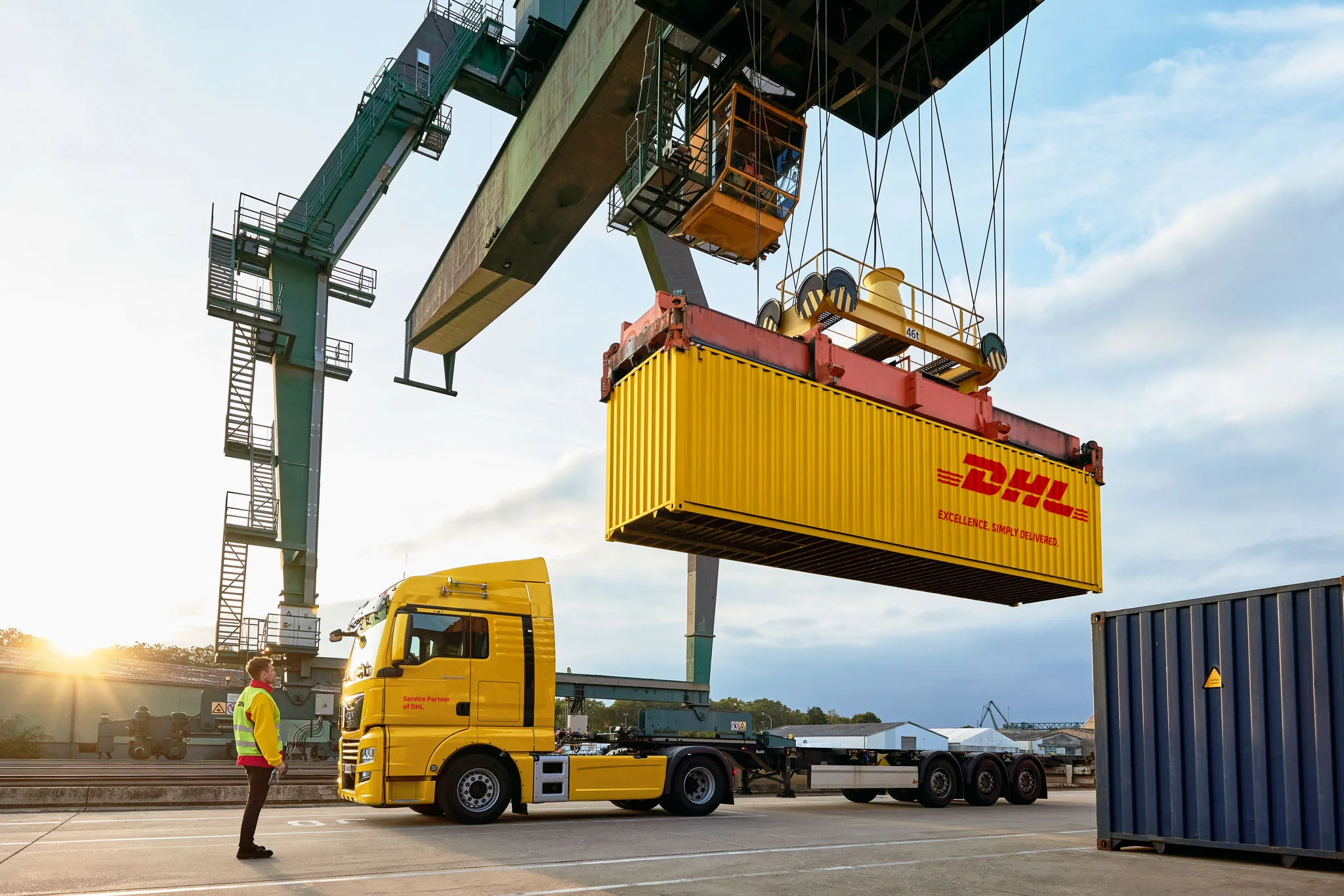 Many businesses partner with DHL Express because of its range of logistics solutions which can help them save on shipping costs, such as flexible delivery options, efficient routing, and real-time tracking.