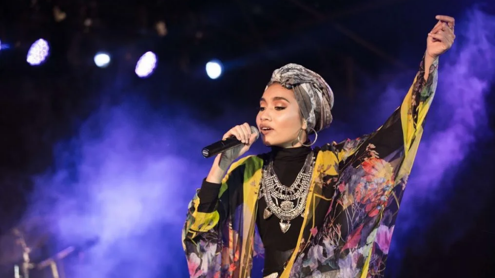 AEM Mobile Hero_991x558