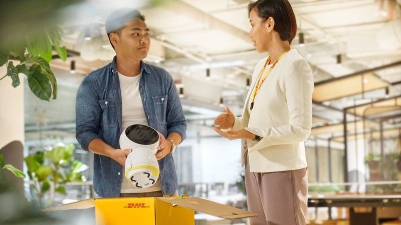 dhl express employee speaking to customer