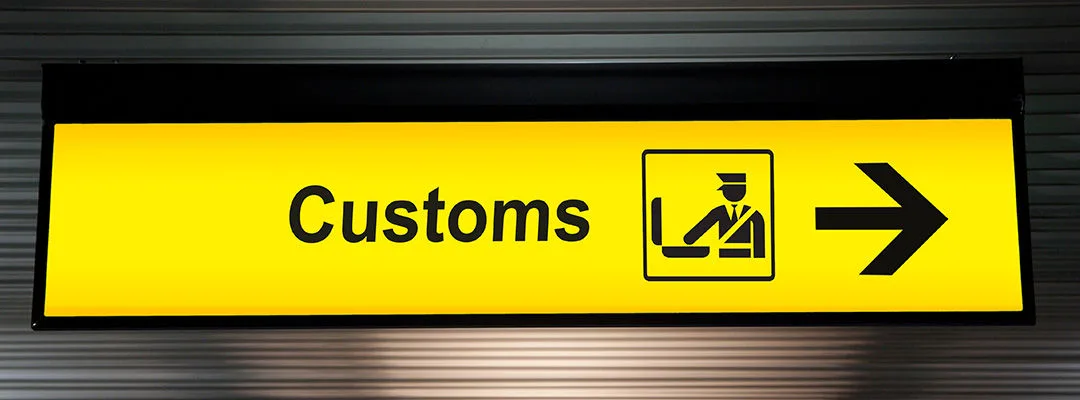 airport customs sign