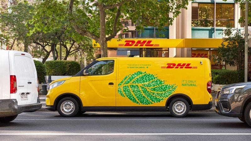 DHL電動物流車。