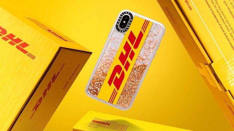 <p>DHL x CASETiFY 合作系列源自 DHL的核心理念－熱忱、卓越的服務品質、對速度的要求以及竭盡全力的精神。<br>
​<br>
每件DHL x CASETiFY 產品皆使用DHL Expresss 國際快遞的物流服務遞送，迅速又準確地送到每位訂購者手中。此外，DHL 免費的<b><a href="https://www.youtube.com/watch?v=38Hm_SI6DO4&amp;t=5s" target="_blank">自選遞送服務</a></b>&nbsp;(On Demand Delivery，ODD) 可讓每位收件人彈性選擇收件時間及地點。</p>
