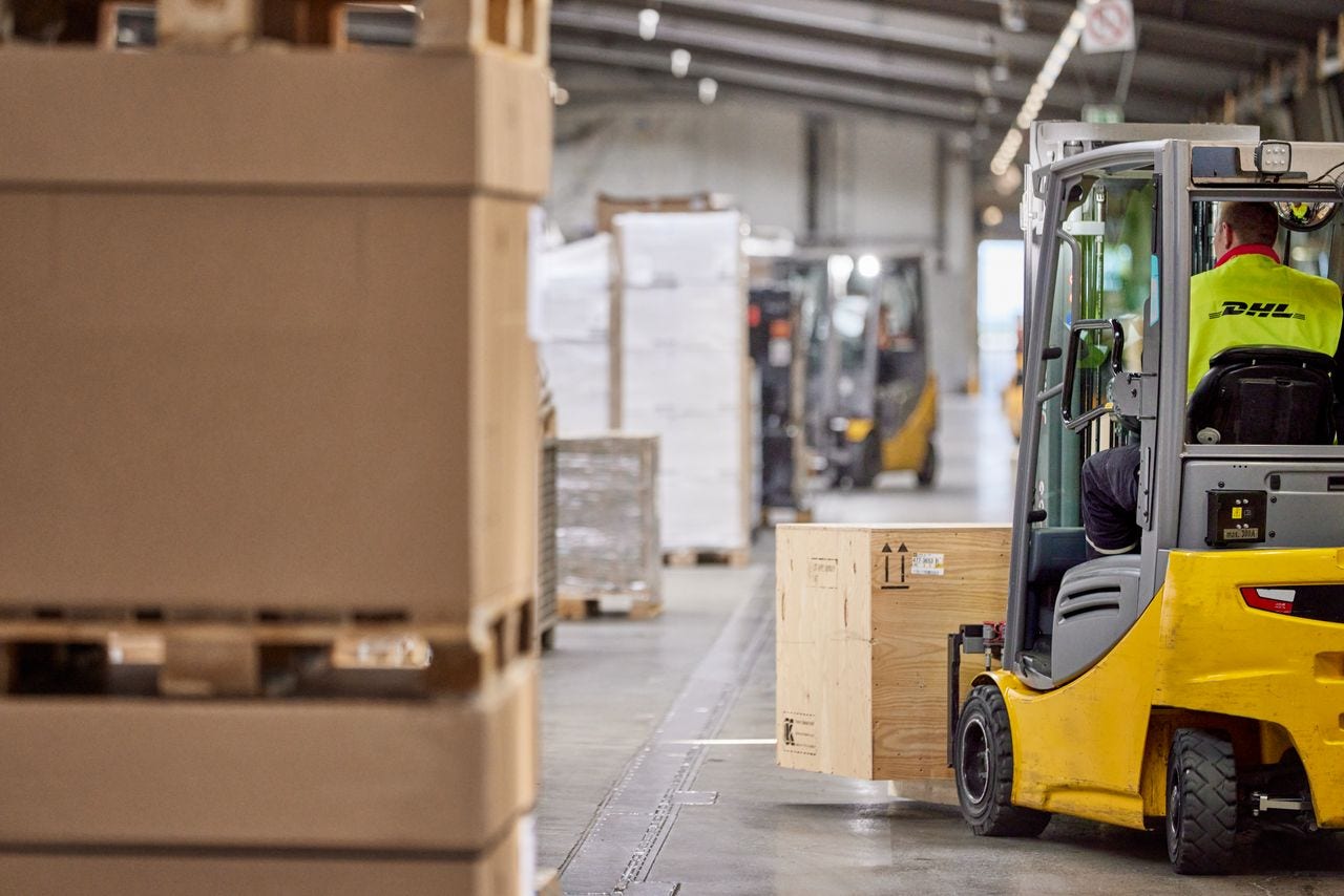 <h2>Shipping is made easy with DHL Express’s DIYShipment service&nbsp;</h2>
<p>With extensive experience spanning years of helping local businesses and e-commerce and a wide delivery network across 220 countries and territories, <a href="https://www.dhl.com/discover/en-ph">DHL Express</a> can help you expand your reach globally. We offer a wide range of delivery services to help expand your reach and ensure that your shipments get delivered quickly and safely. <a href="https://www.dhl.com/discover/en-ph/ship-now">Open an account with us today</a> and experience the new, efficient way of DIY shipping with our DIYShipment service.</p>
