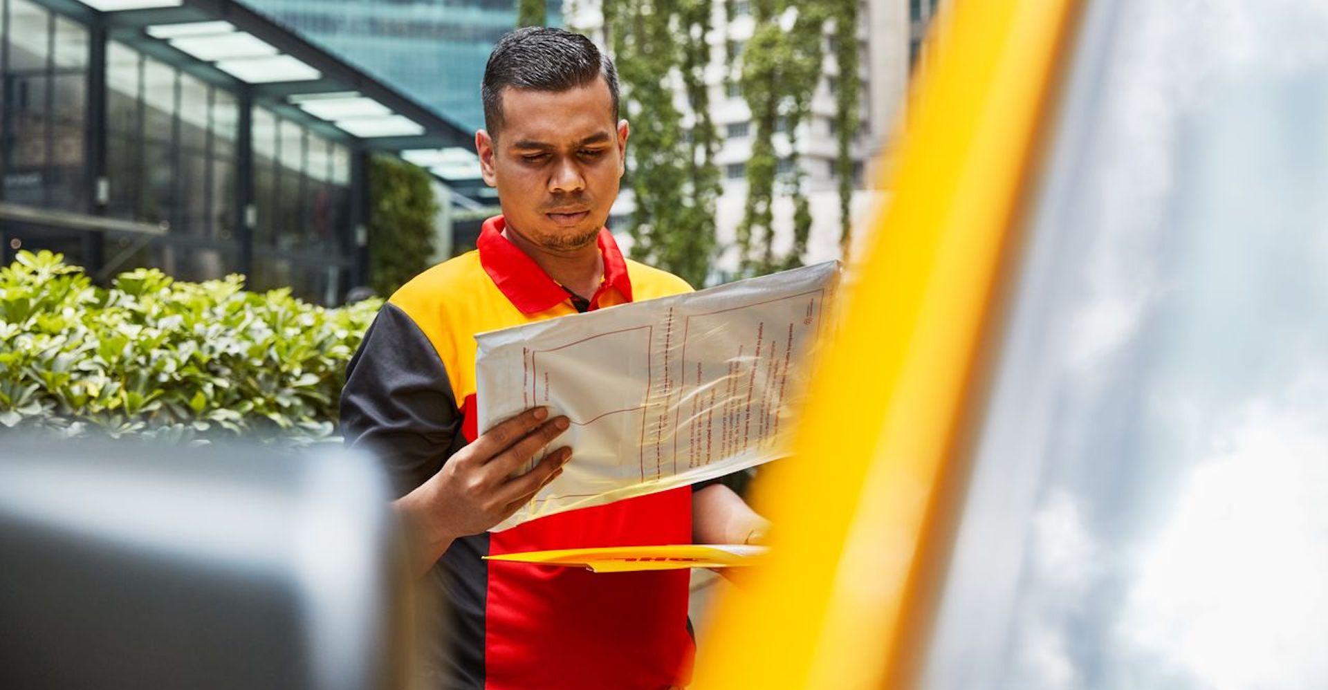 Everything You Need To Know About Last Mile Delivery | DHL Indonesia