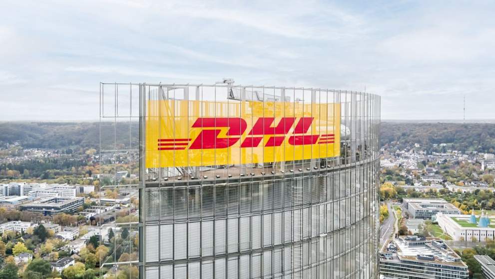 DHL Brand & Mission | DHL Japan