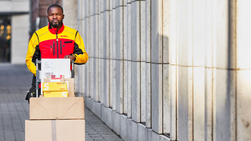 Power Your Growth with DHL