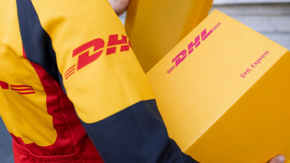 The Safest Way To Mail Important Documents - DHL Express MM