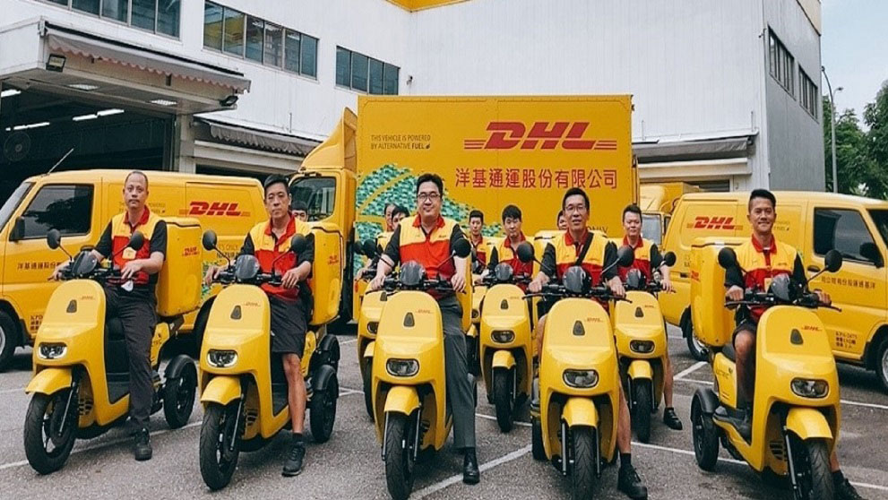 DHL國際快遞加速永續物流旅程 納入宏佳騰智慧電車至台灣運務車隊